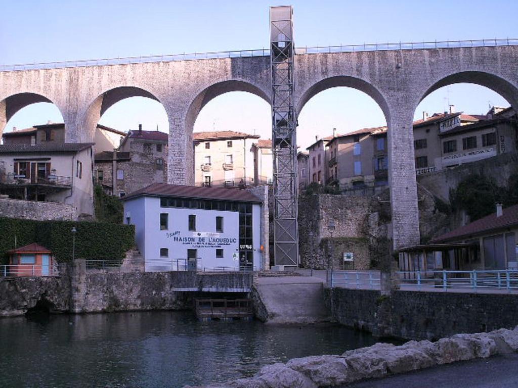 Rome Hotel Saint-Nazaire-en-Royans Exterior foto